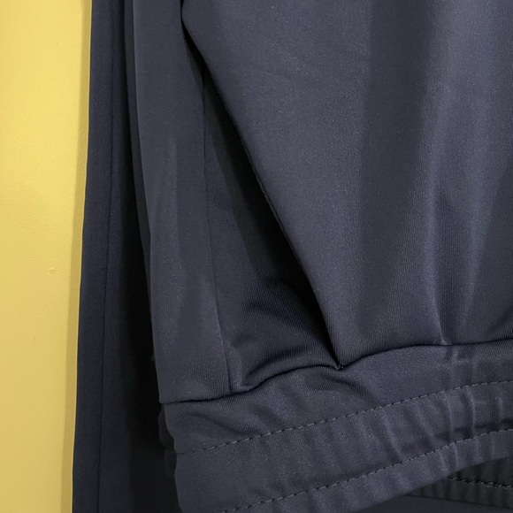 Easy Wear Set: V-Neck Collared Blouse/Pant Set in Navy NWOT - Picture 8 of 11